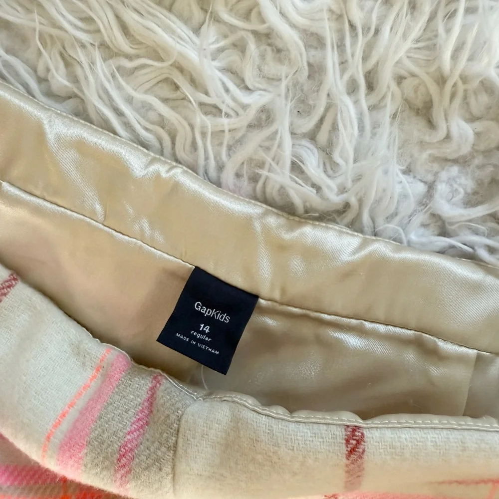 NWT GAP Kids Pink and Cream Wool Blend Shorts